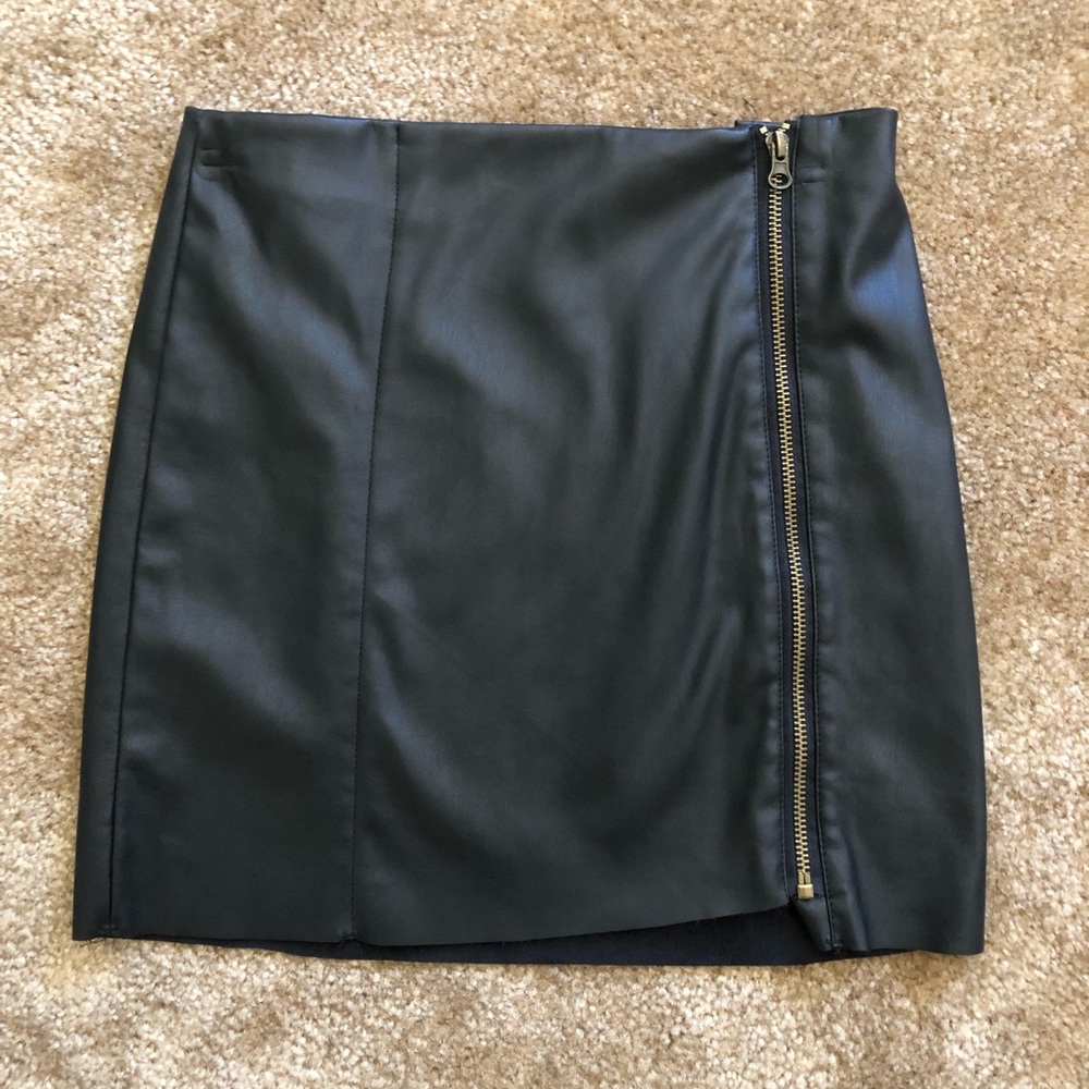 Zip-Up Leather Skirt